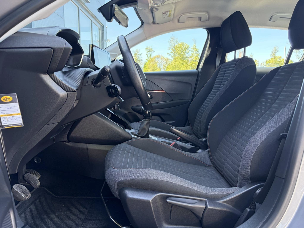 Peugeot 208 – foto 9