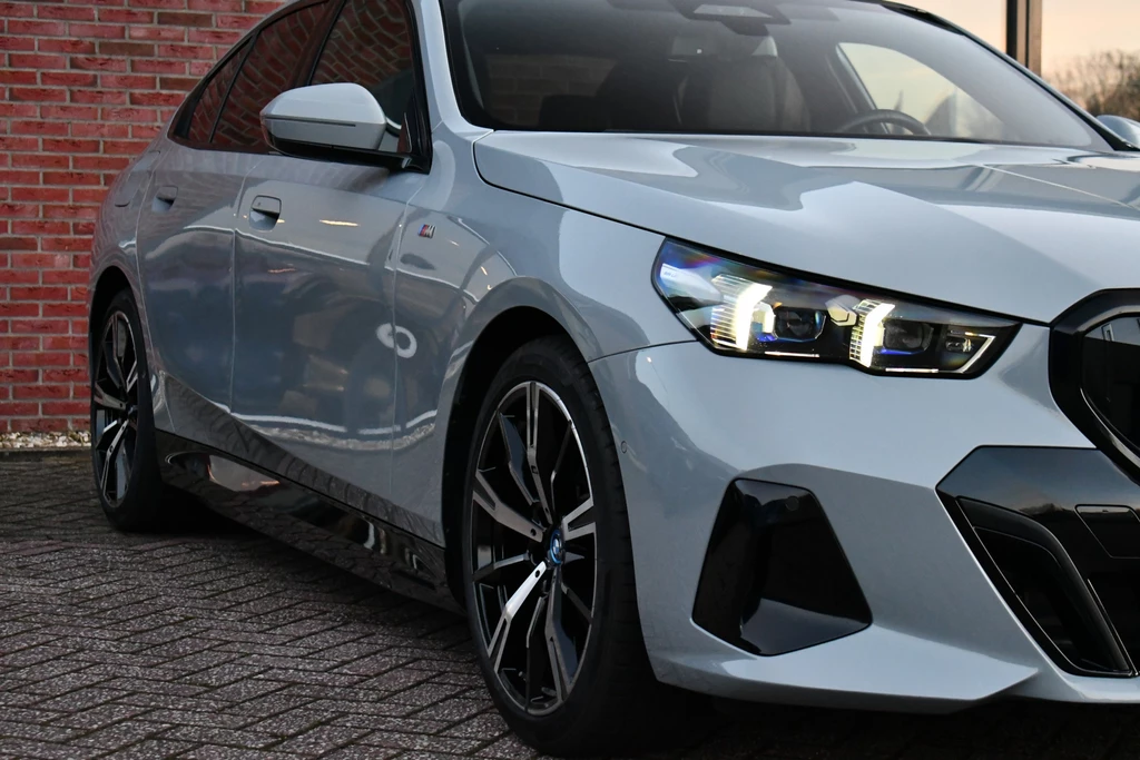 BMW 5 Serie – foto 22