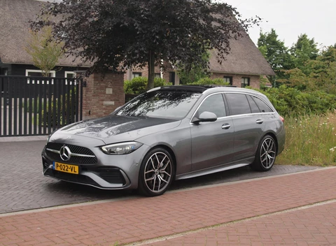 Mercedes-Benz C-klasse Estate 180 AMG Line | Panoramadak | Trekhaak | 360 Camera | Memory Stoelen | DIGITAL LIGHT |
