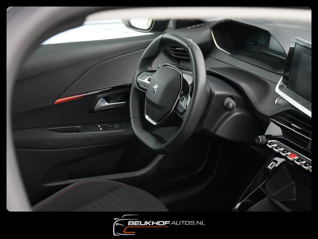 Peugeot e-208 – foto 13
