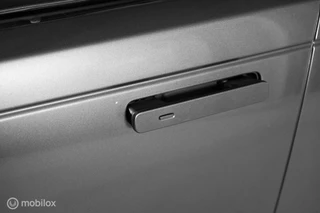 Land Rover Range Rover Velar – thumbnail 25