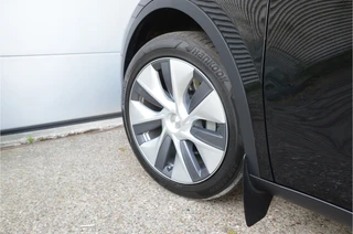 Tesla Model Y – thumbnail 10