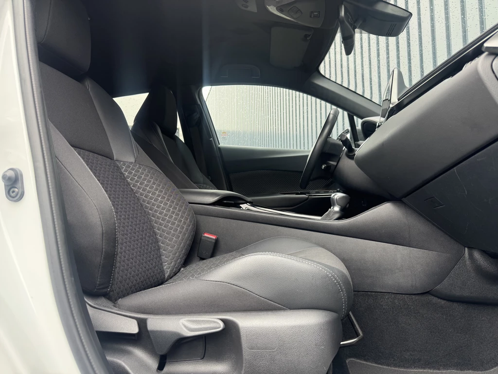 Toyota C-HR – foto 18