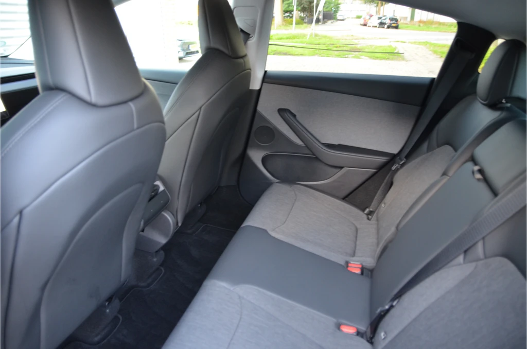 Tesla Model Y – foto 12