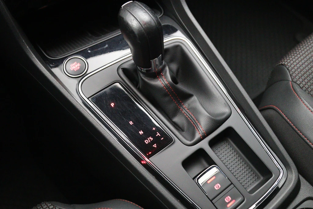 SEAT Leon – foto 21