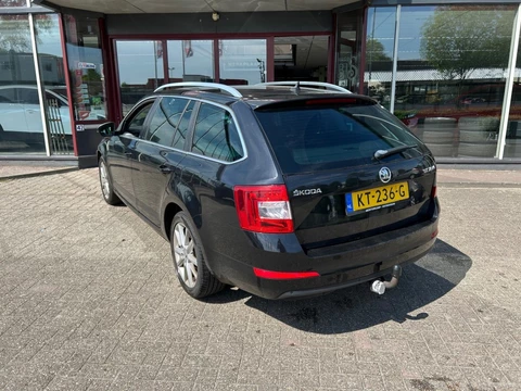 Škoda Octavia 1.6 TDI GRT JOY BNS