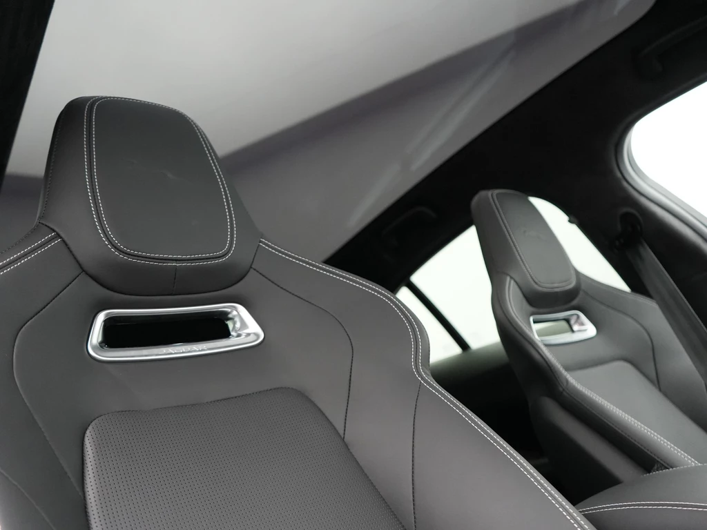Jaguar I-PACE – foto 15
