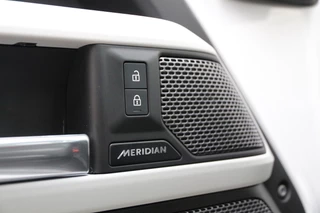 Land Rover Defender – thumbnail 21