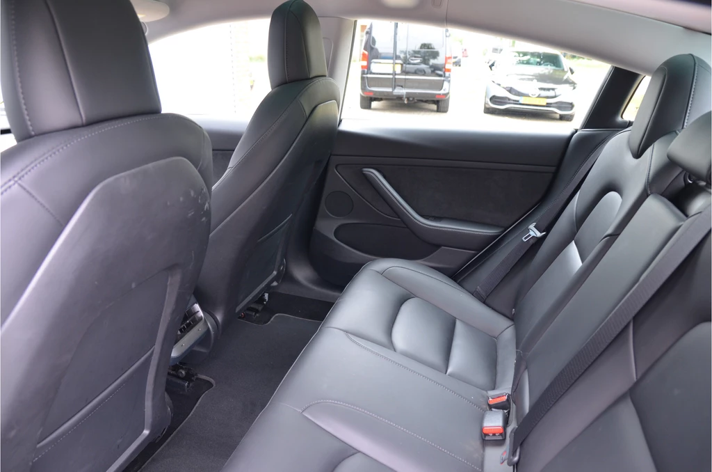Tesla Model 3 – foto 12