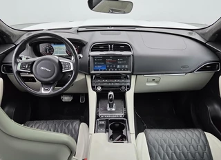 Jaguar F-PACE – thumbnail 11