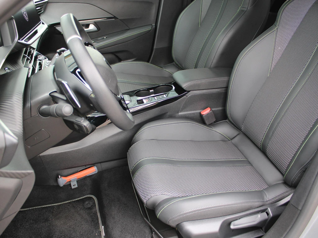 Peugeot 208 – foto 14