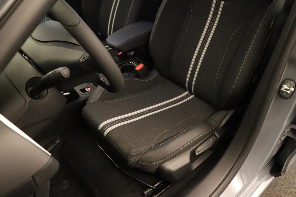 Opel Corsa-e – foto 19