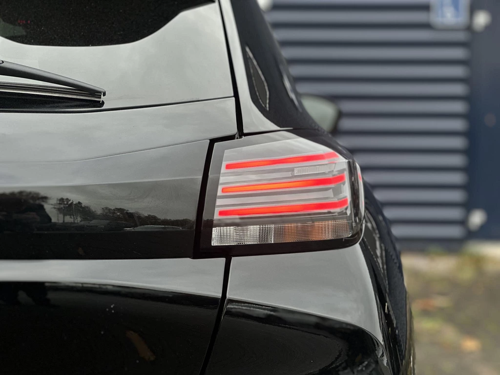 Peugeot 208 – foto 8