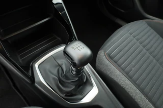 Peugeot 2008 – thumbnail 11