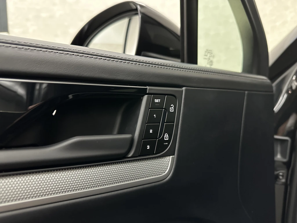 Porsche Cayenne – foto 23