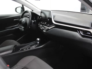 Toyota C-HR – thumbnail 13