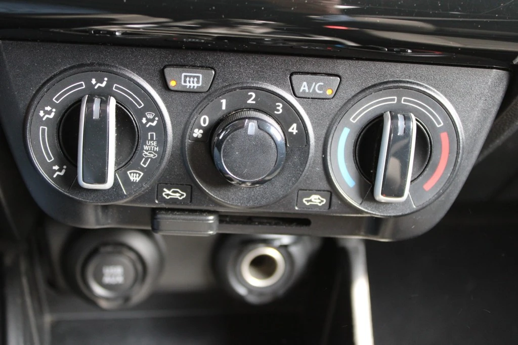Suzuki Swift – foto 27