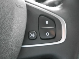 Renault Clio – thumbnail 25