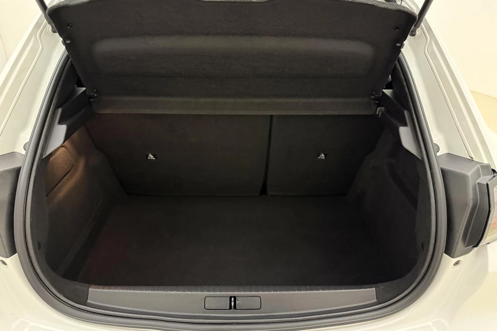 Peugeot 208 – foto 11