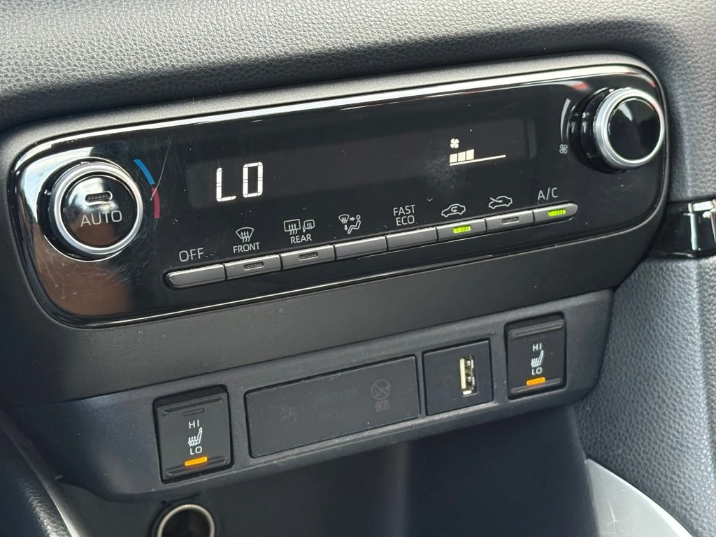 Toyota Yaris – foto 12