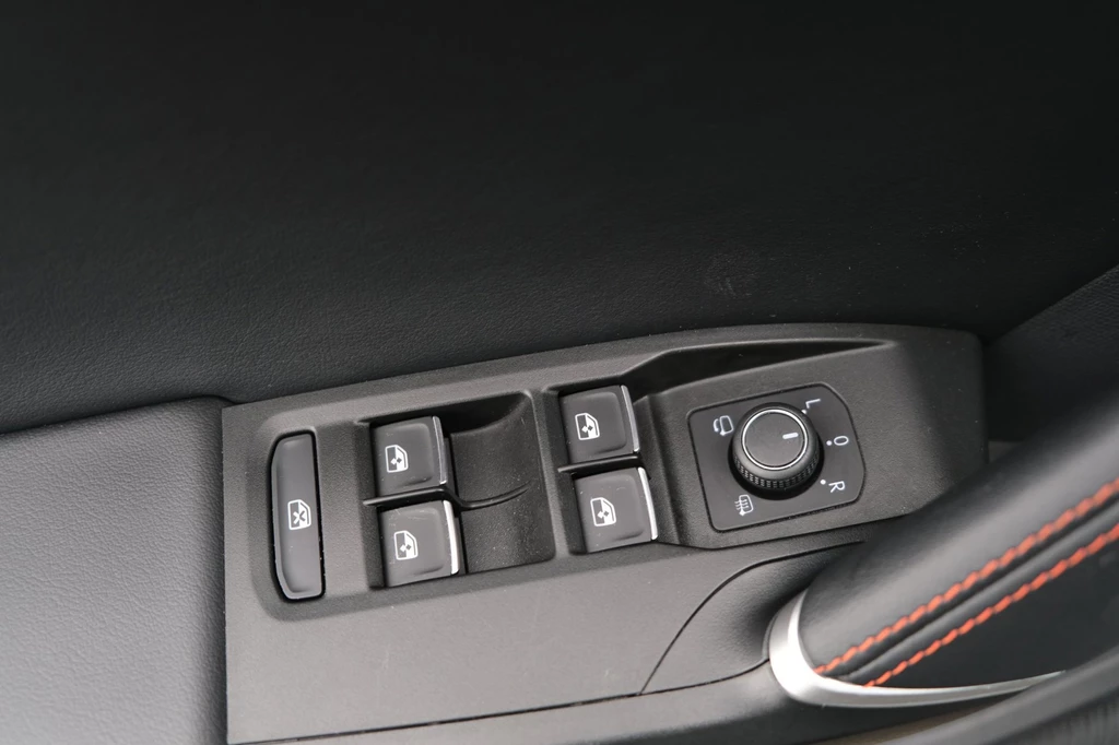 SEAT Leon – foto 33