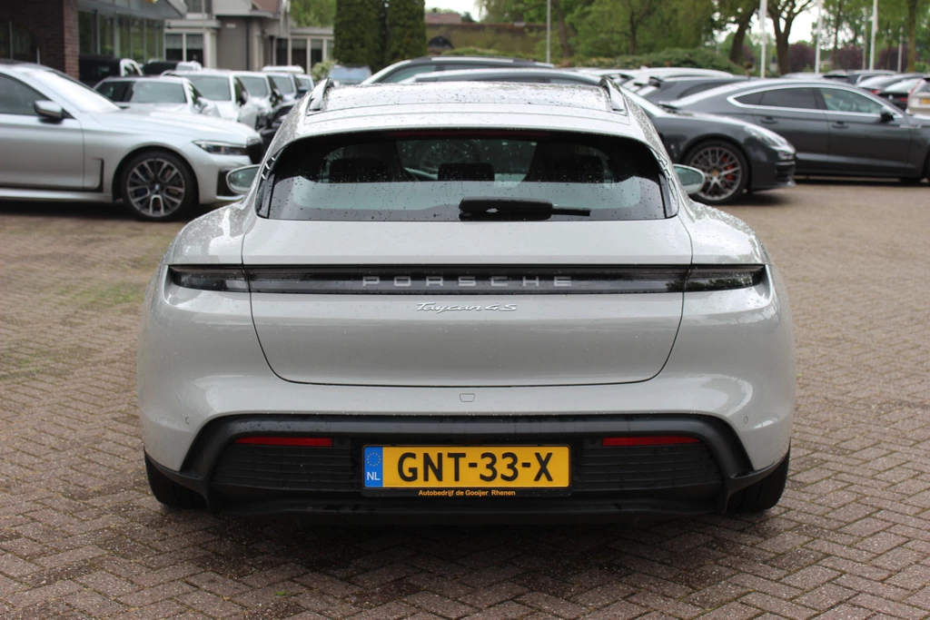 Porsche Taycan – foto 5