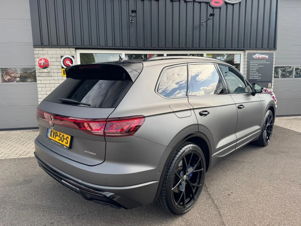 Volkswagen Touareg – foto 6
