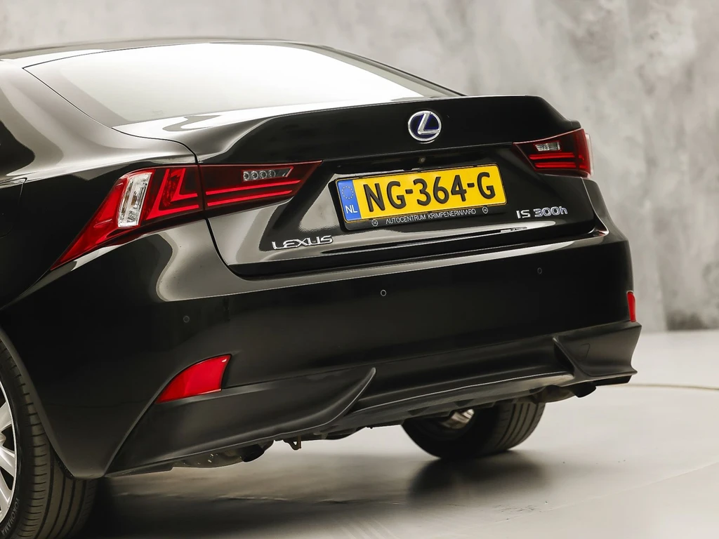Lexus IS – foto 5