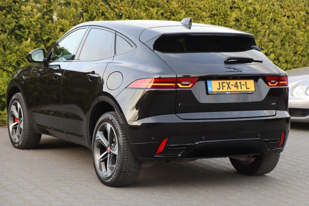 Jaguar E-PACE – foto 7