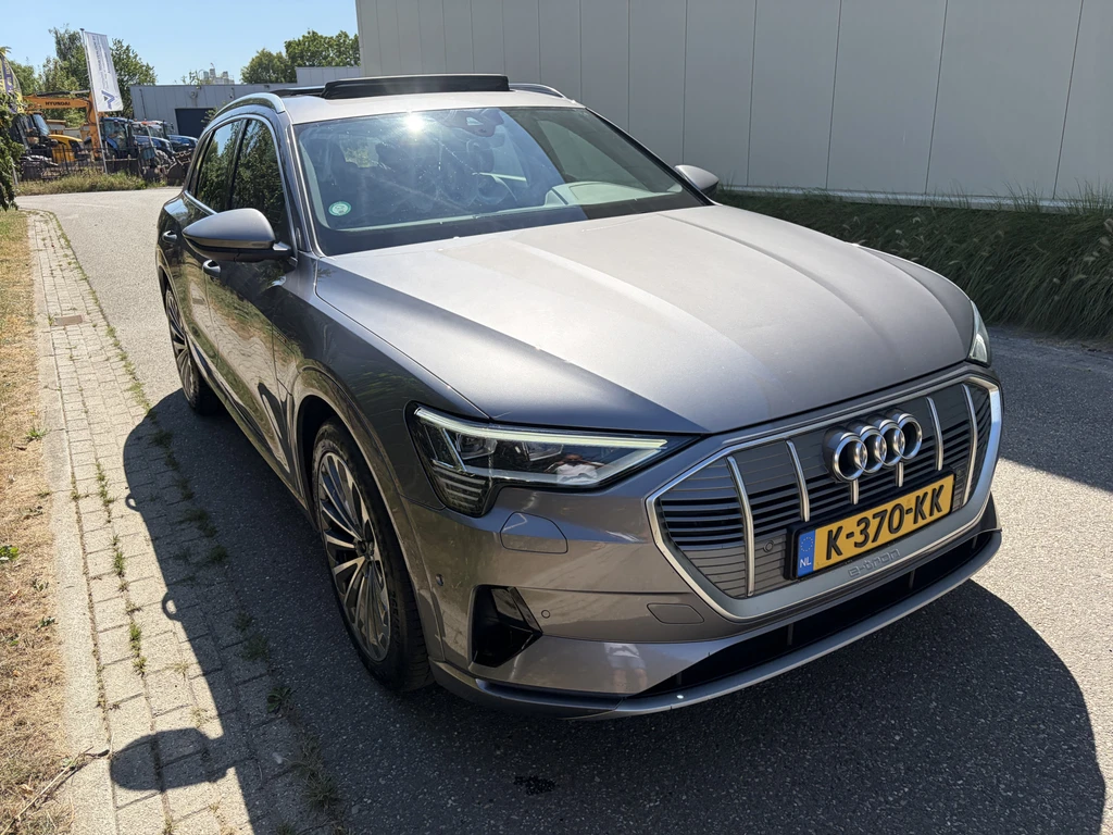 Audi e-tron – foto 8