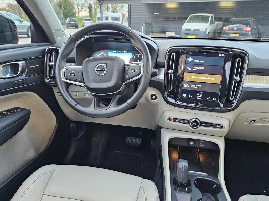 Volvo XC40 – foto 6