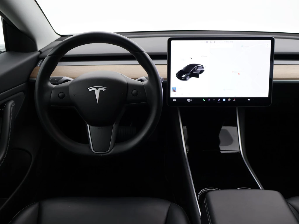 Tesla Model 3 – foto 8