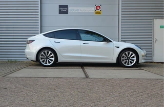 Tesla Model 3 – thumbnail 4