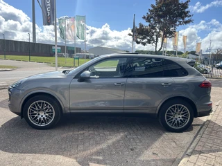 Porsche Cayenne – thumbnail 2