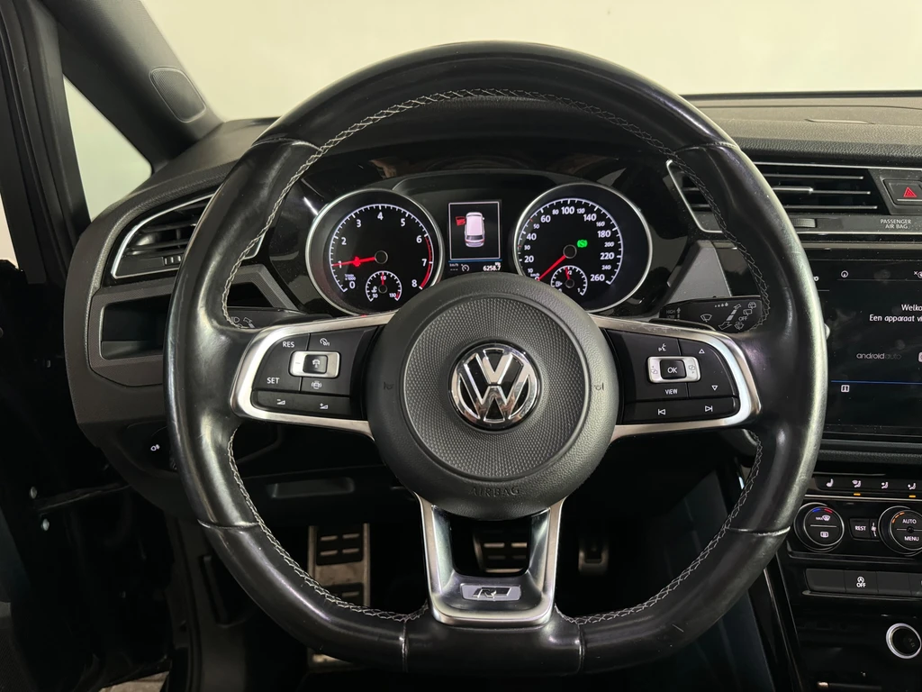 Volkswagen Touran – foto 12