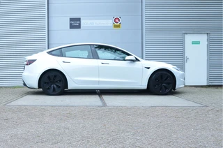 Tesla Model 3 – thumbnail 4