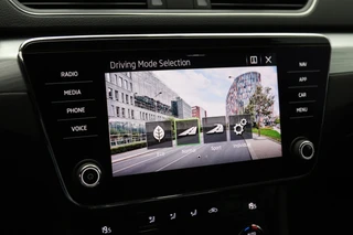 Škoda Superb – thumbnail 25