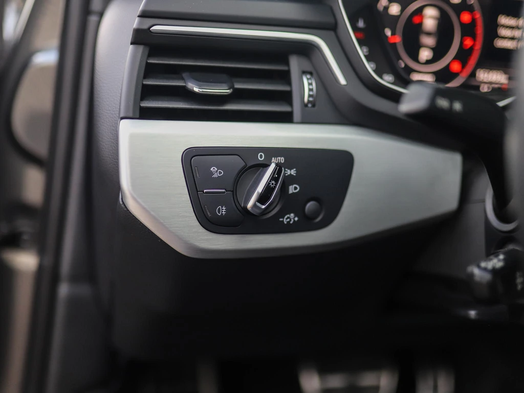 Audi A4 – foto 40
