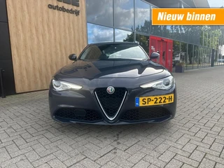 Alfa Romeo Giulia – thumbnail 8