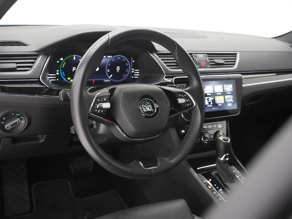 Škoda Superb – foto 18