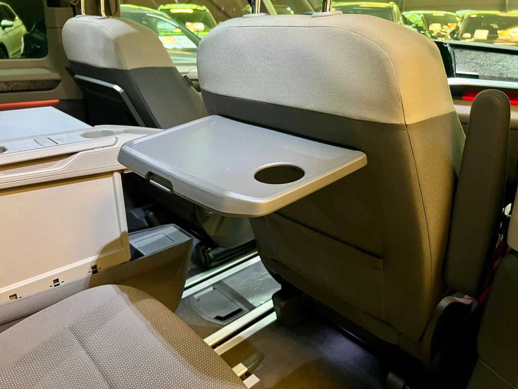 Volkswagen Multivan – foto 24