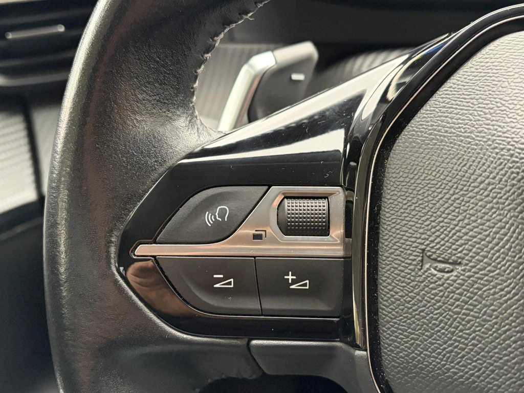Peugeot 208 – foto 33