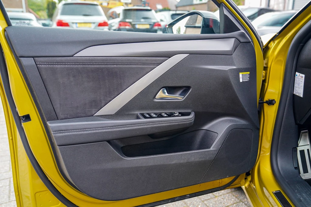 Opel Astra – foto 27
