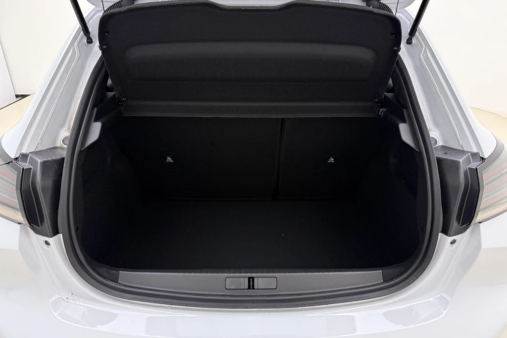 Peugeot 208 – foto 12