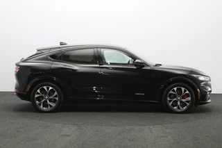 Ford Mustang Mach-E – thumbnail 6
