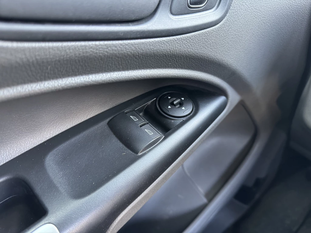 Ford Transit Connect – foto 24