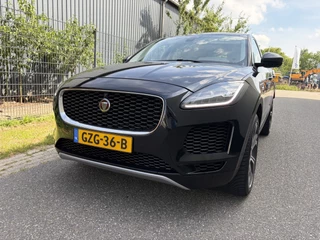 Jaguar E-PACE – thumbnail 3