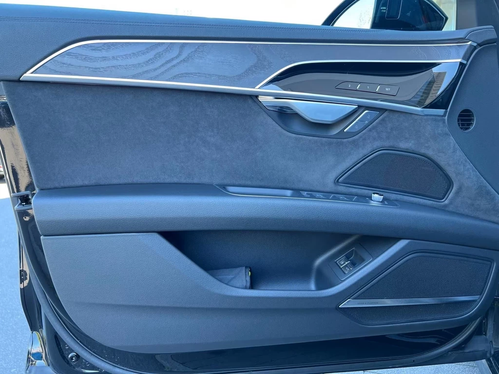 Audi A8 – foto 6