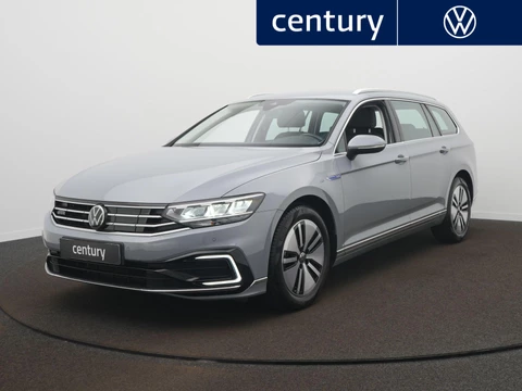 Volkswagen Passat Variant 1.4 TSI PHEV GTE Business Navigatie - LED - Camera - ACC- Stoelverwarming - ACC -