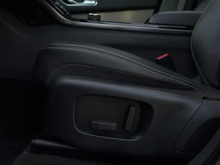 Land Rover Range Rover Velar – thumbnail 36